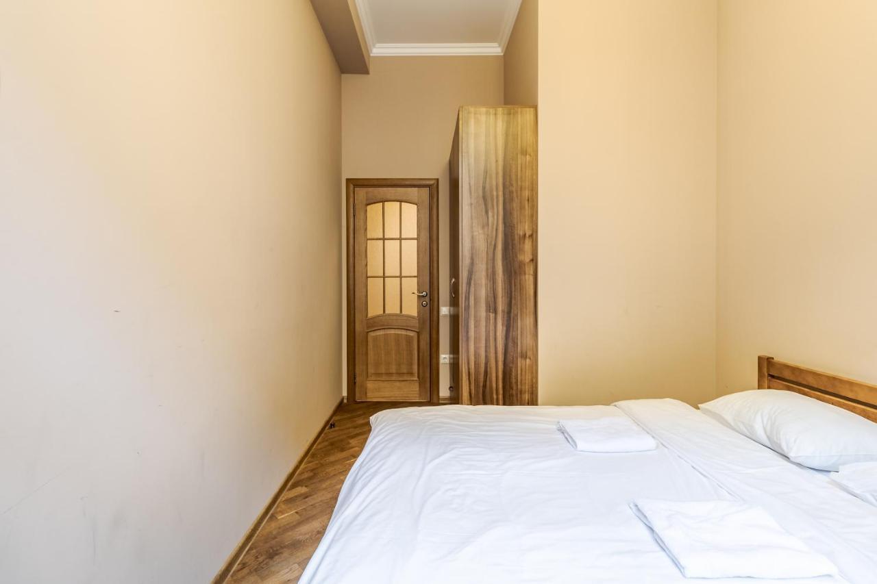 Apartment On Stavropihiiska Street 2 إلفيف المظهر الخارجي الصورة
