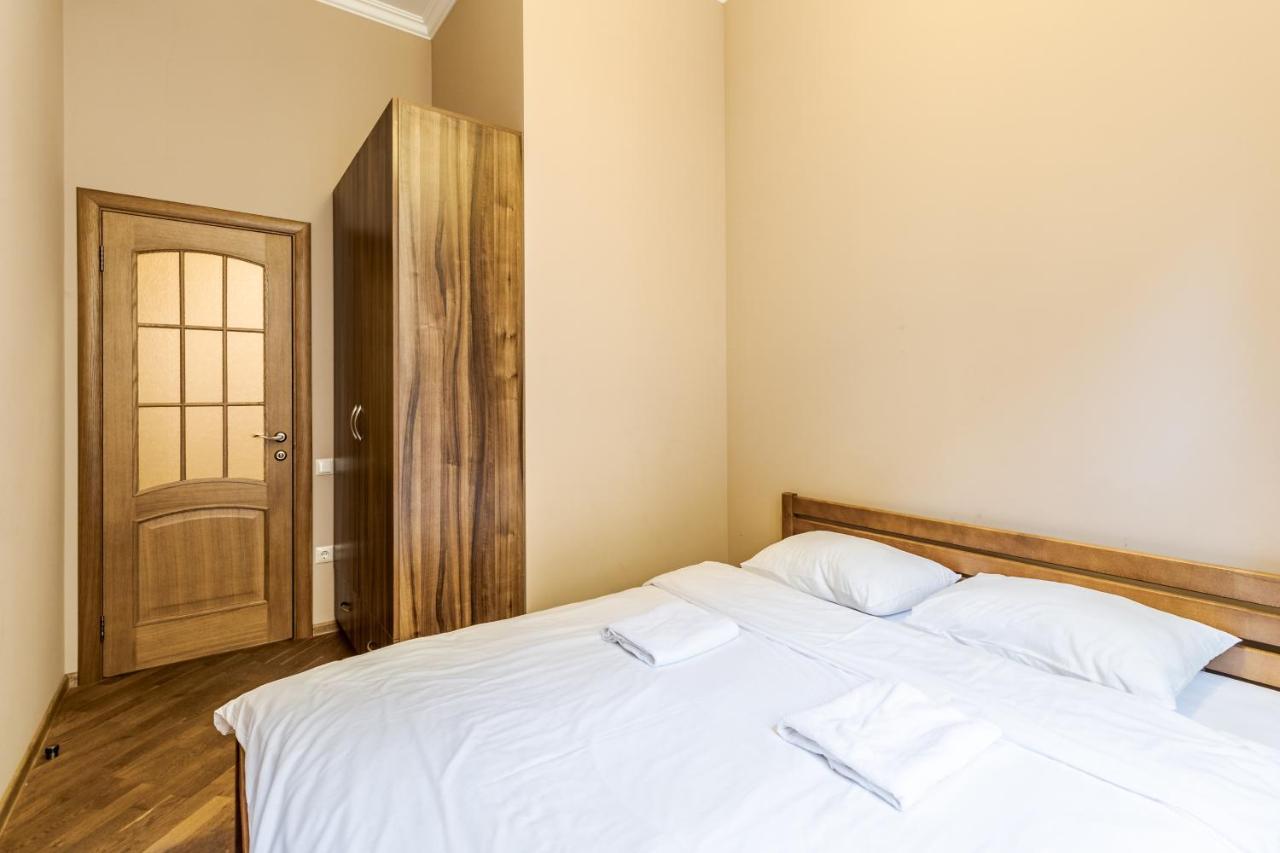 Apartment On Stavropihiiska Street 2 إلفيف المظهر الخارجي الصورة